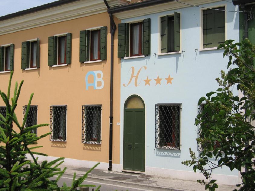 Hotel Ab Baretta Legnaro Exterior photo
